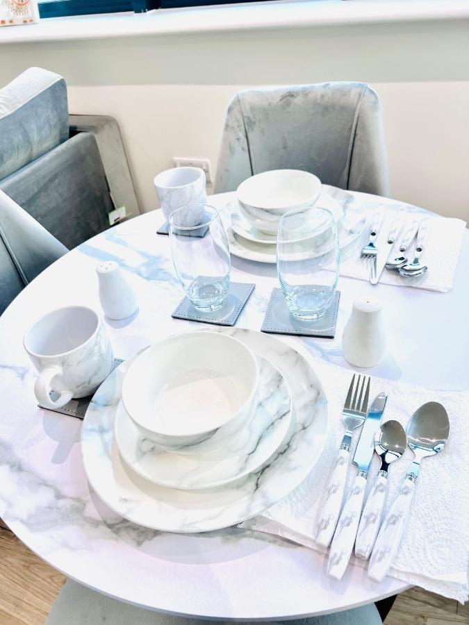Affordable Apartments In Manchester City Centre Close To Trafford ภายนอก รูปภาพ