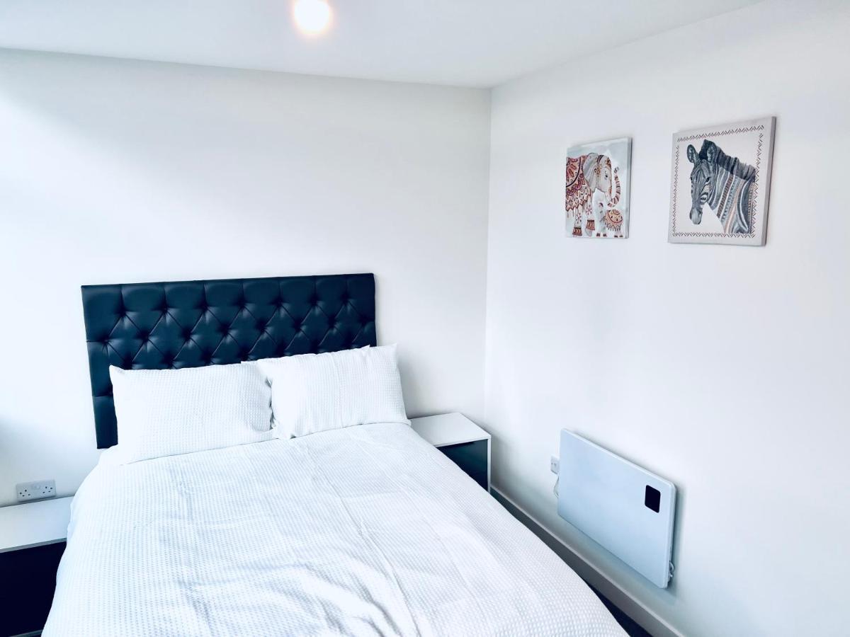 Affordable Apartments In Manchester City Centre Close To Trafford ภายนอก รูปภาพ